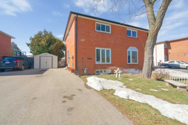 2325 Brookhurst Rd, Mississauga