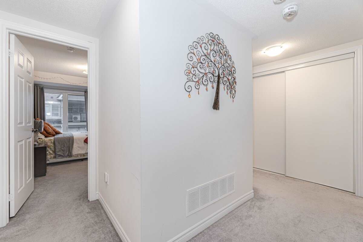 200 Veterans Dr, #123