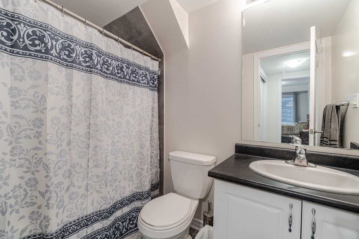 200 Veterans Dr, #123