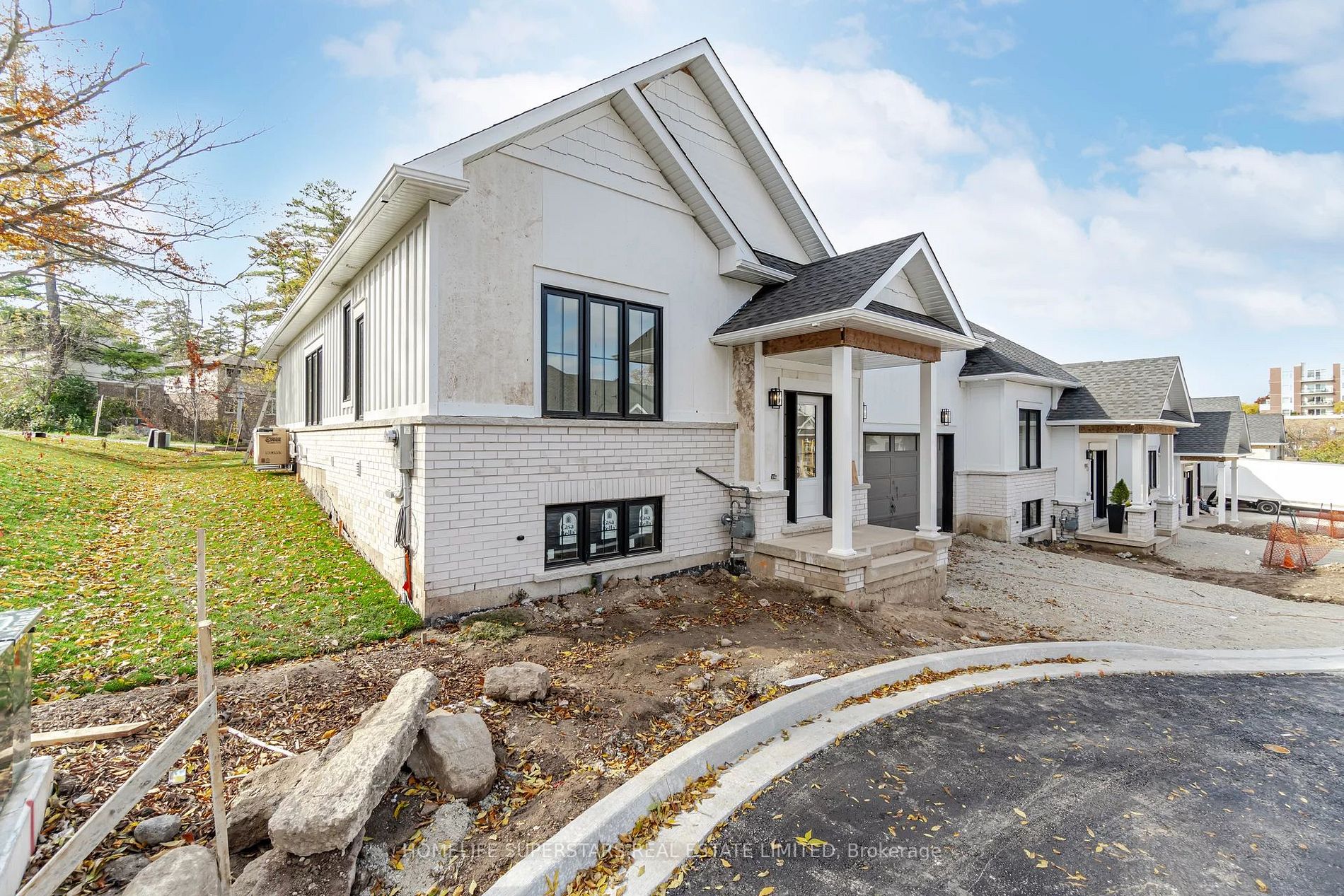 171 Mountainview Rd N, #4