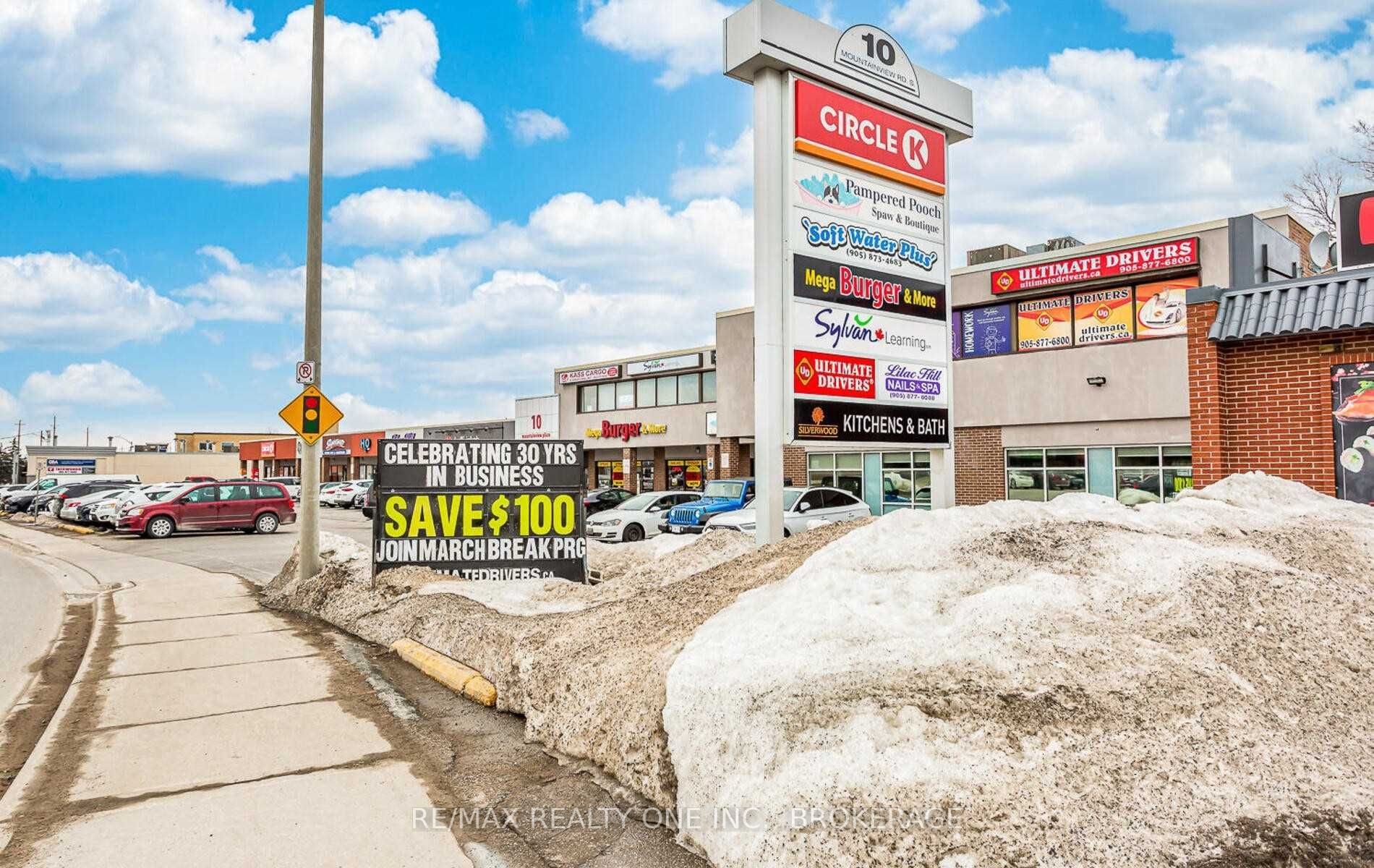 Listing W5987095 - Large Photo # 2