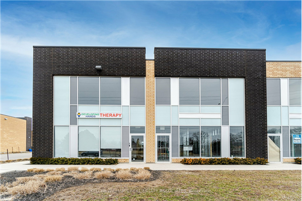 1235 Queens Way E, Mississauga
