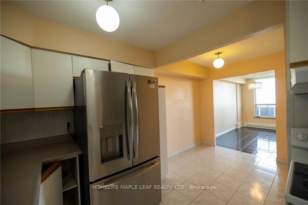 15 London Green Crt, #1105