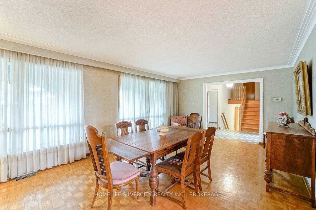 Listing W5987383 - Large Photo # 4