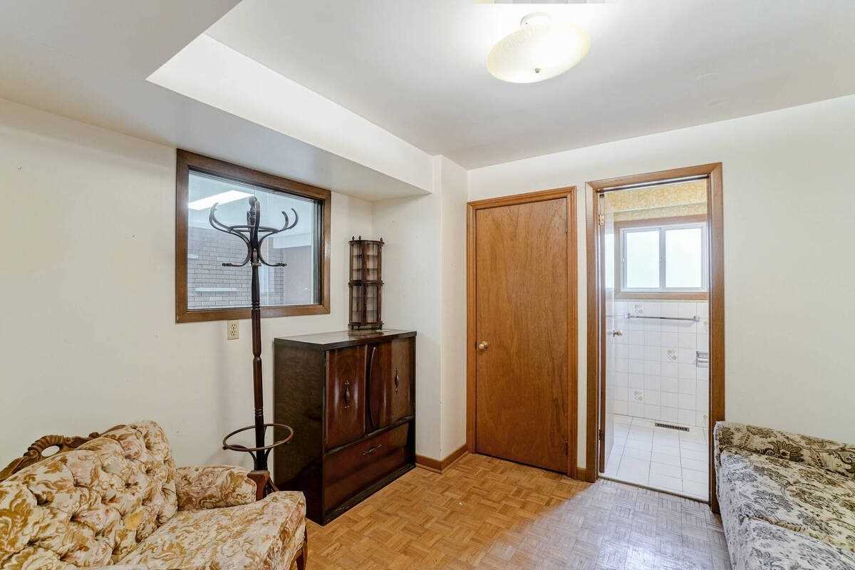 Listing W5987383 - Large Photo # 29