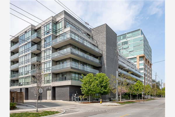 8 Fieldway Rd W