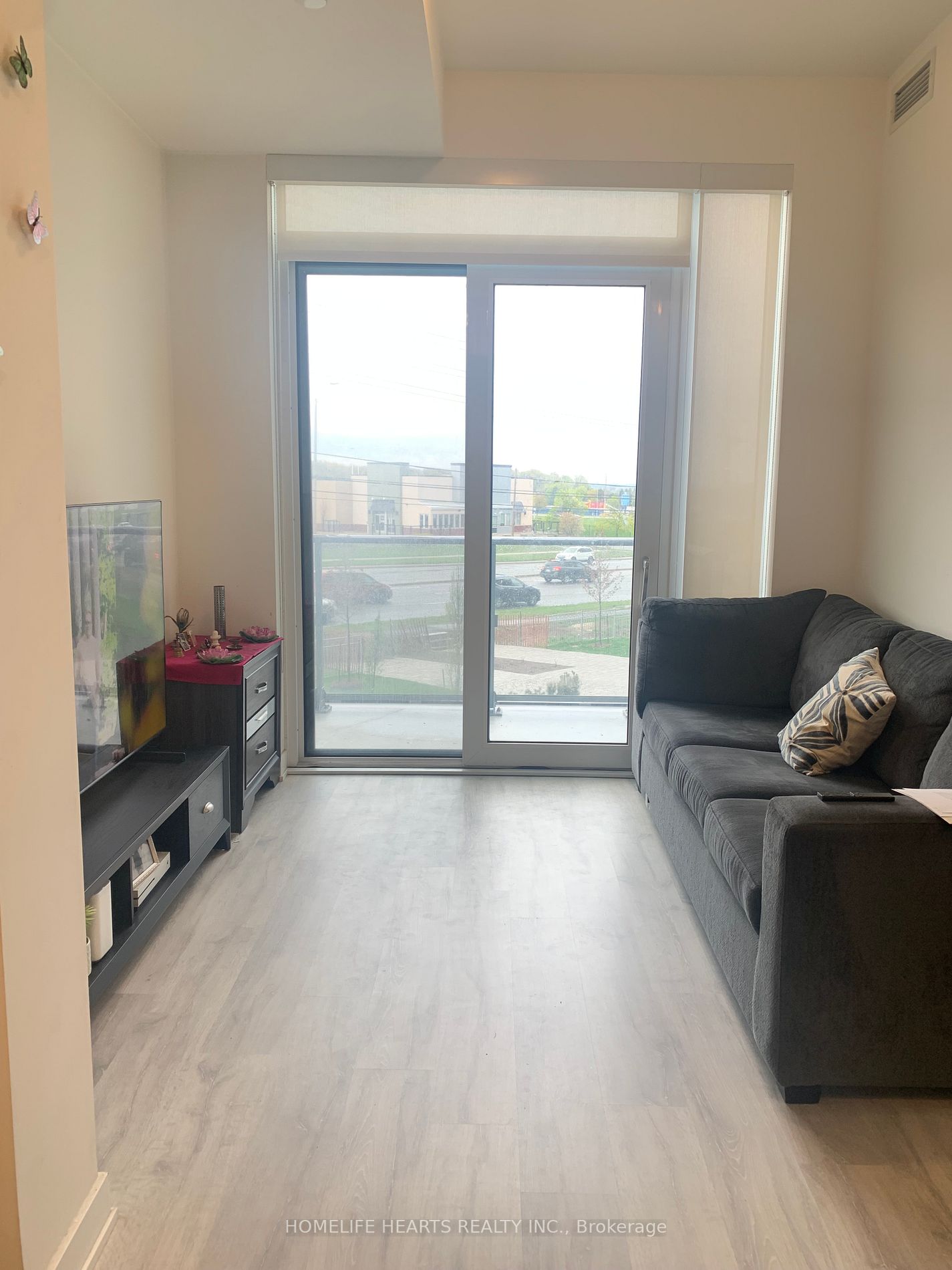 4655 Metcalfe Ave, #204