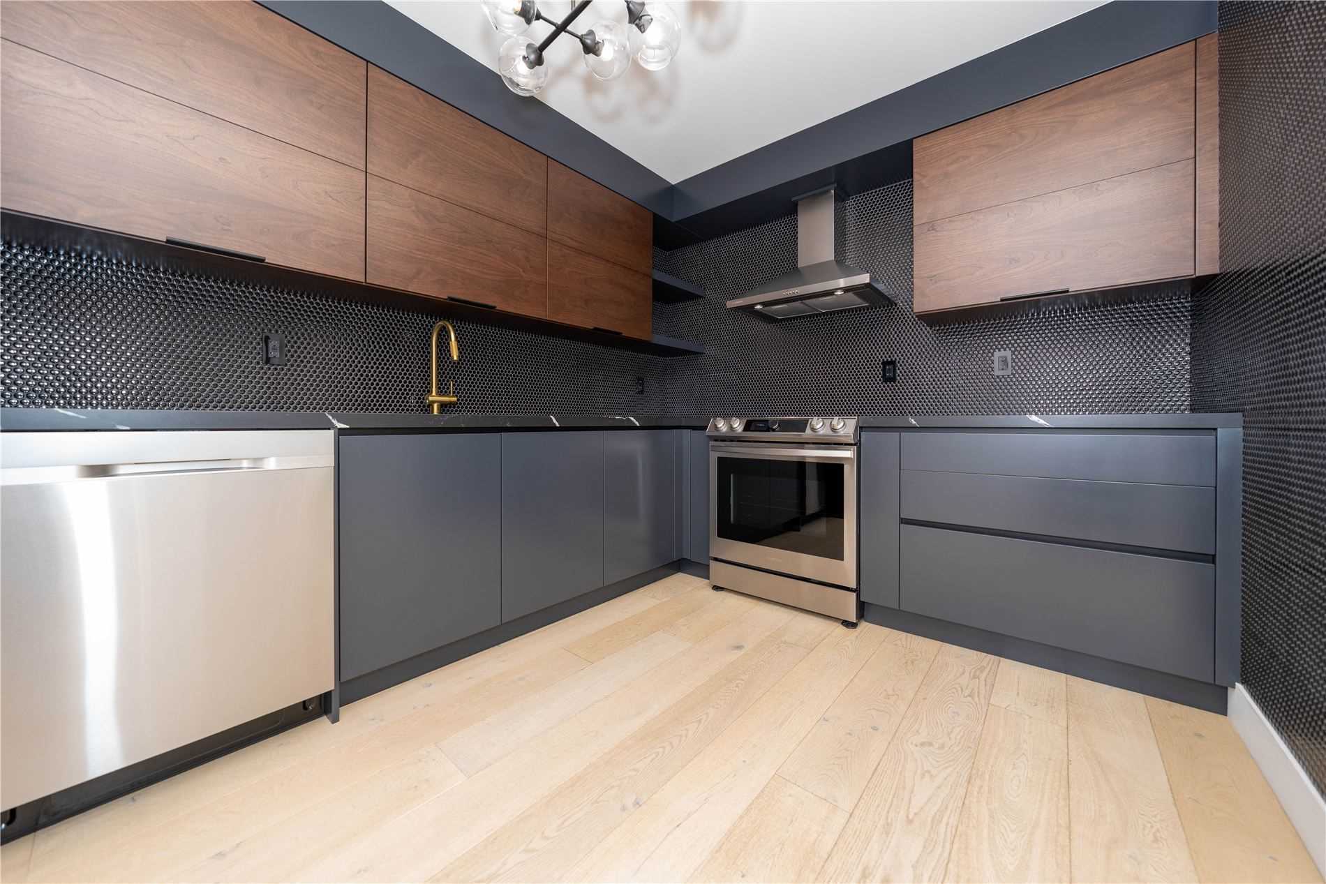 5090 Fairview Street, #50
