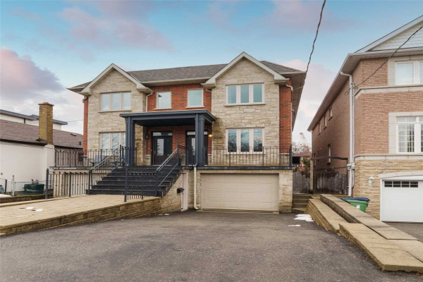 524B Mcroberts Ave, Toronto