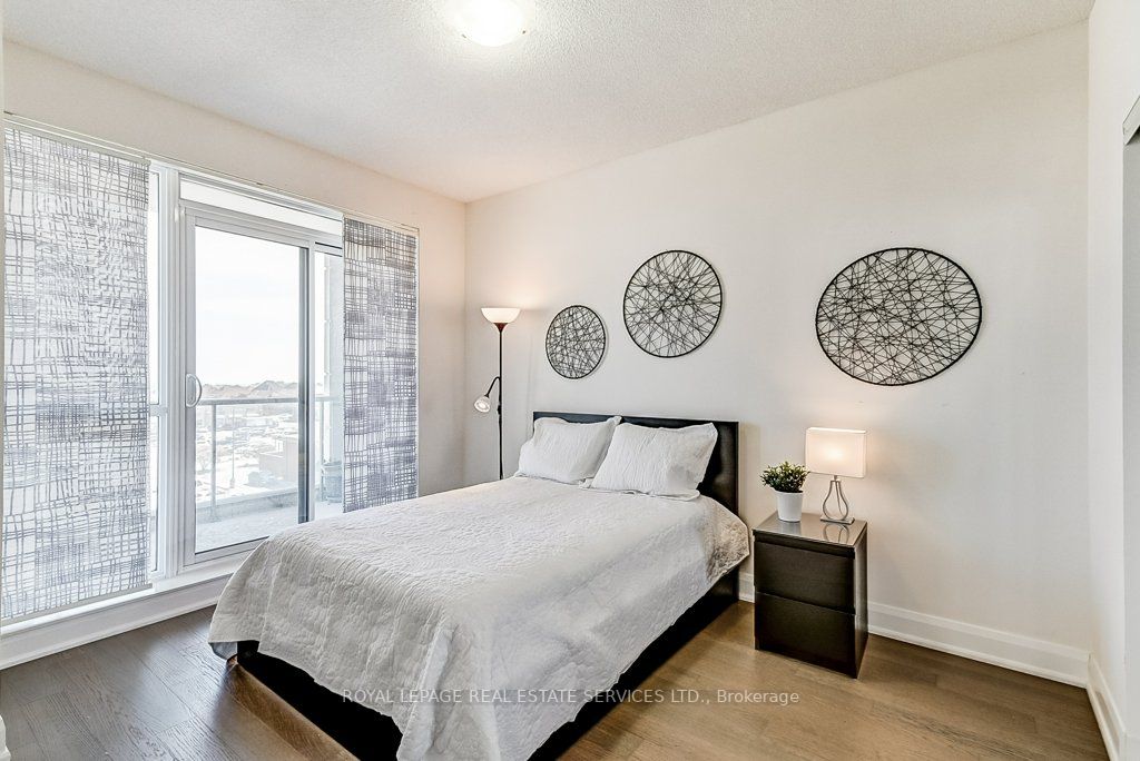 2480 Prince Michael Dr, #421