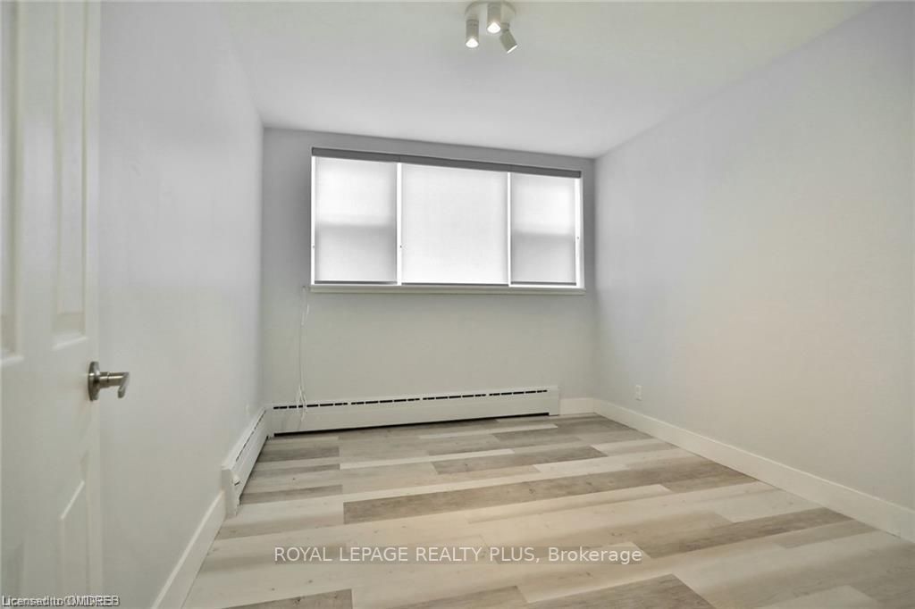 2054 Courtland Drive, #102