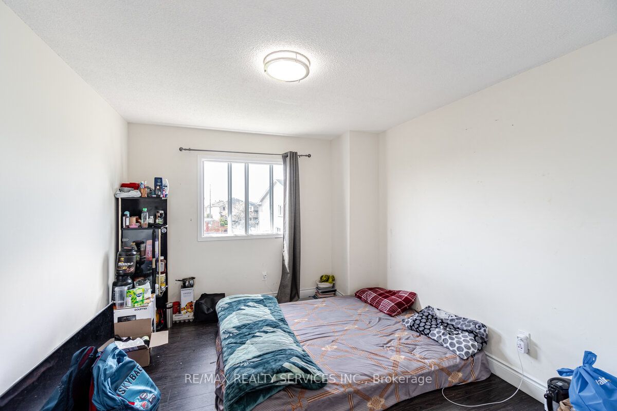 10 Stalbridge Ave