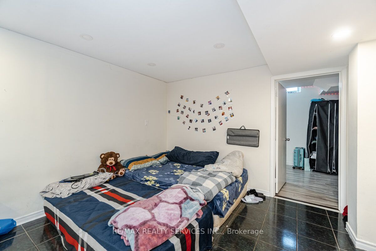 10 Stalbridge Ave