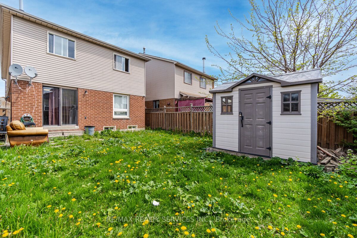 10 Stalbridge Ave
