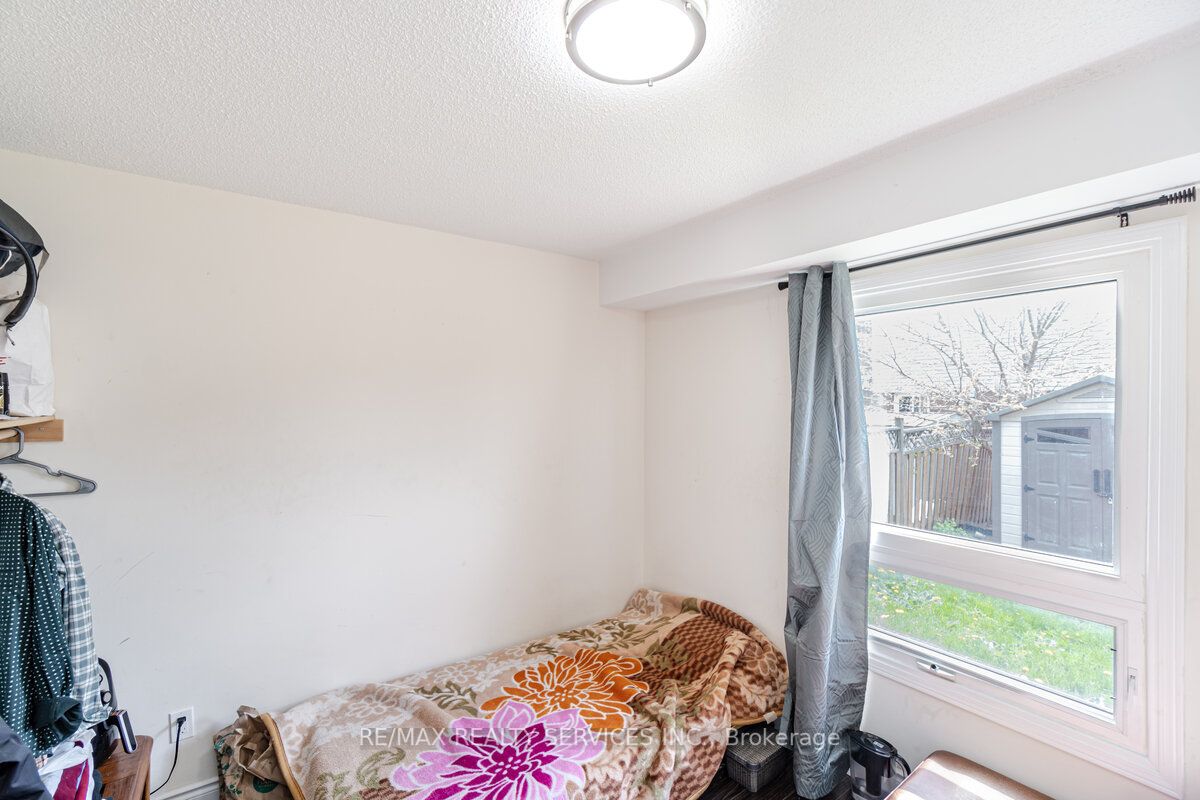 10 Stalbridge Ave
