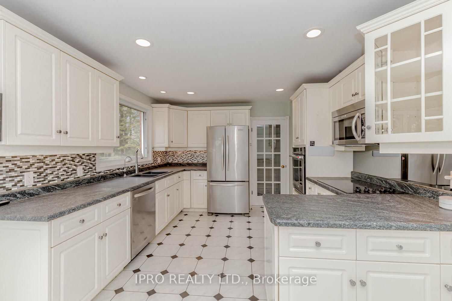 Listing W5988848 - Large Photo # 9