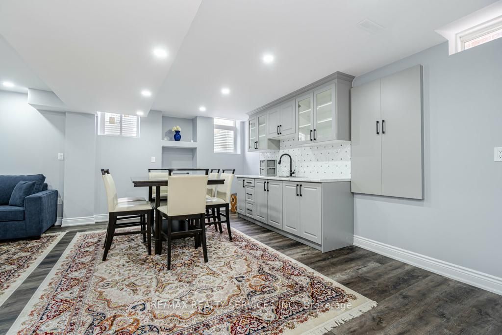 11 Monceau Road