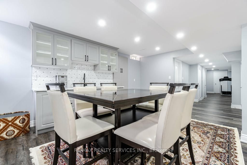 11 Monceau Road