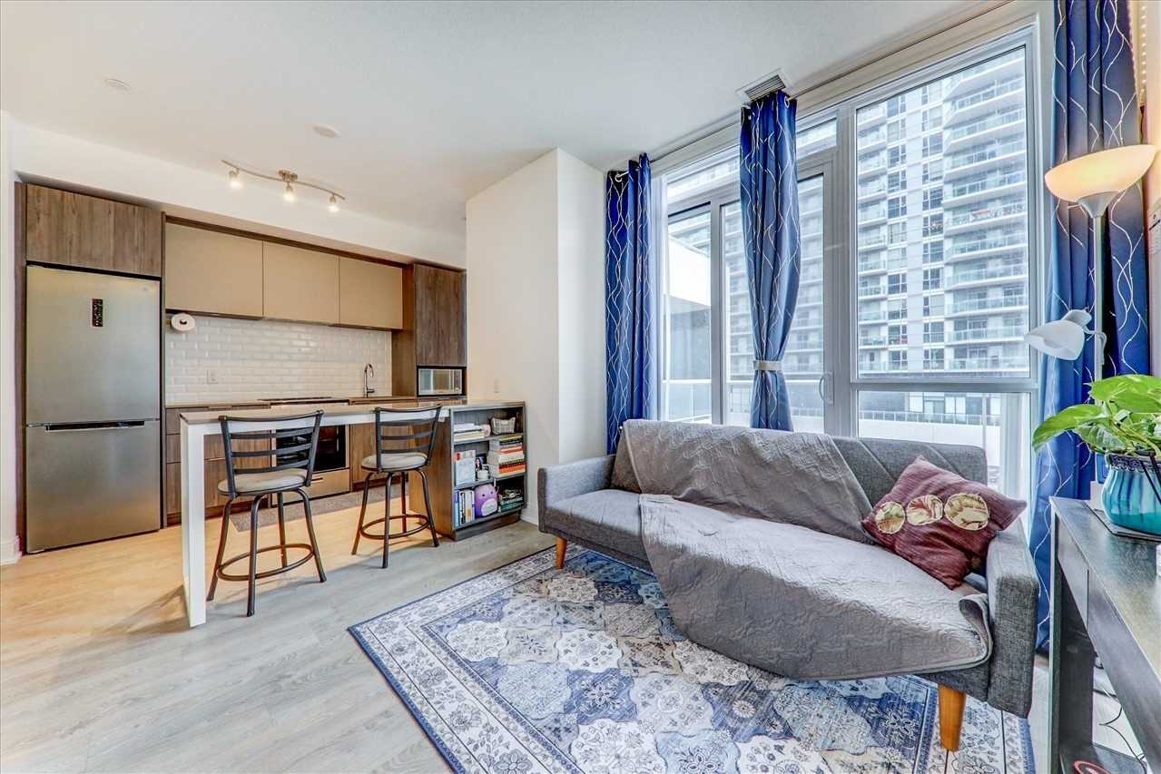 70 Annie Craig Dr, #415