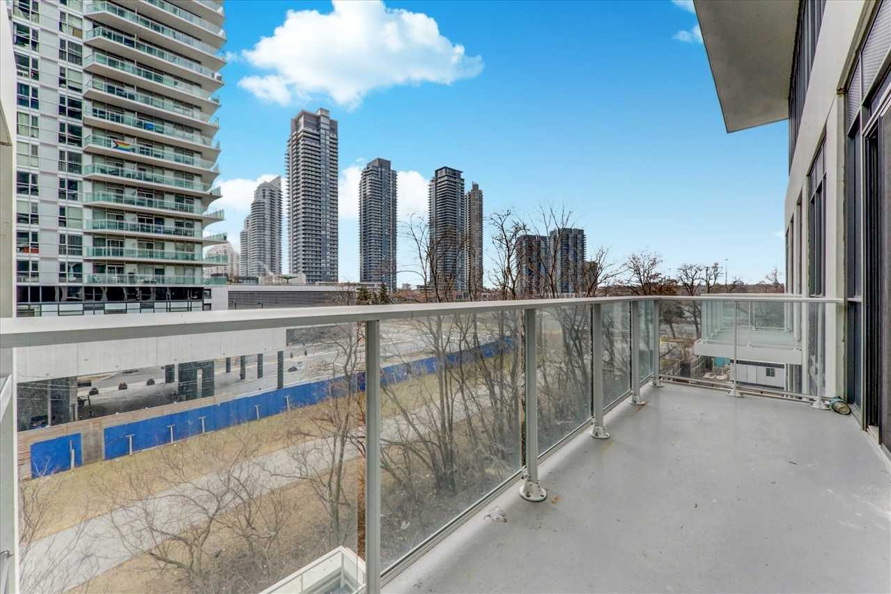70 Annie Craig Dr, #415