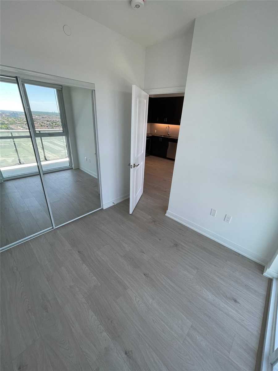 Listing W5989217 - Large Photo # 7