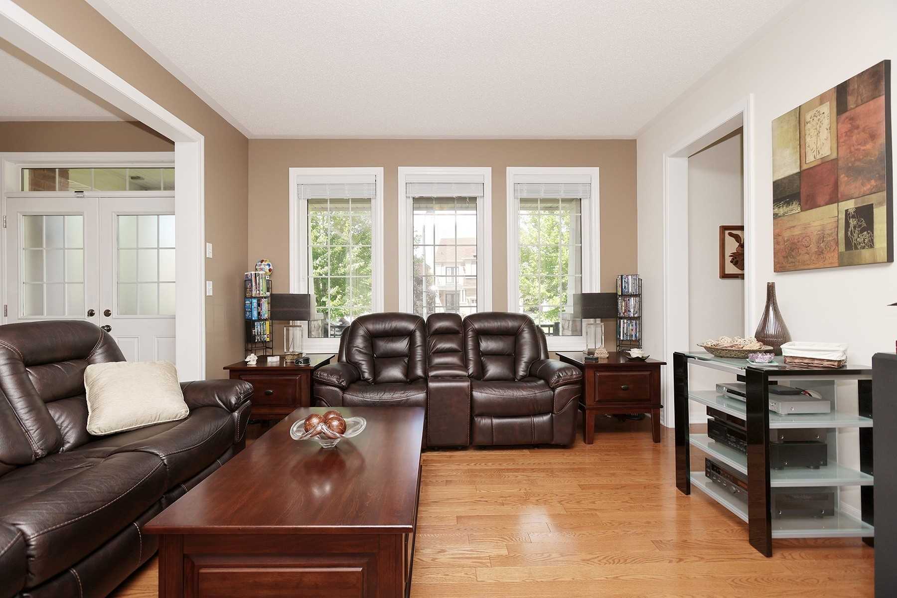 Listing W5989393 - Large Photo # 2