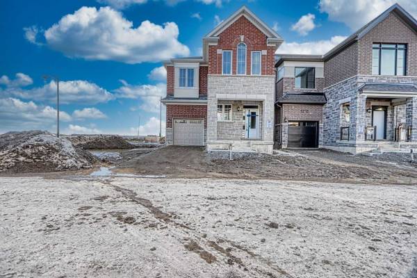 1254 Muskoka Hts, Milton