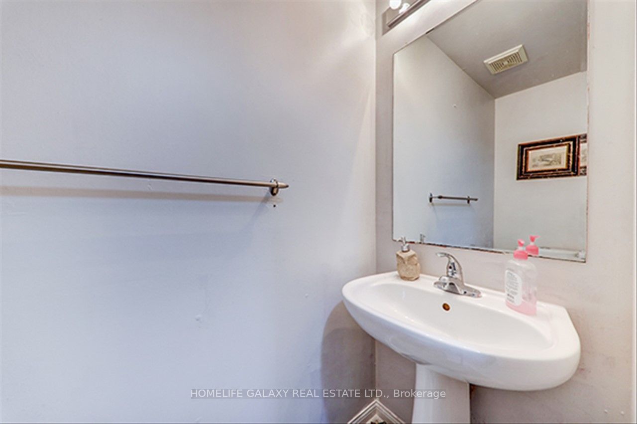 Listing W5989628 - Large Photo # 19