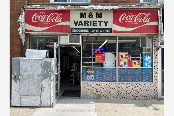 443 Kerr St, Oakville
