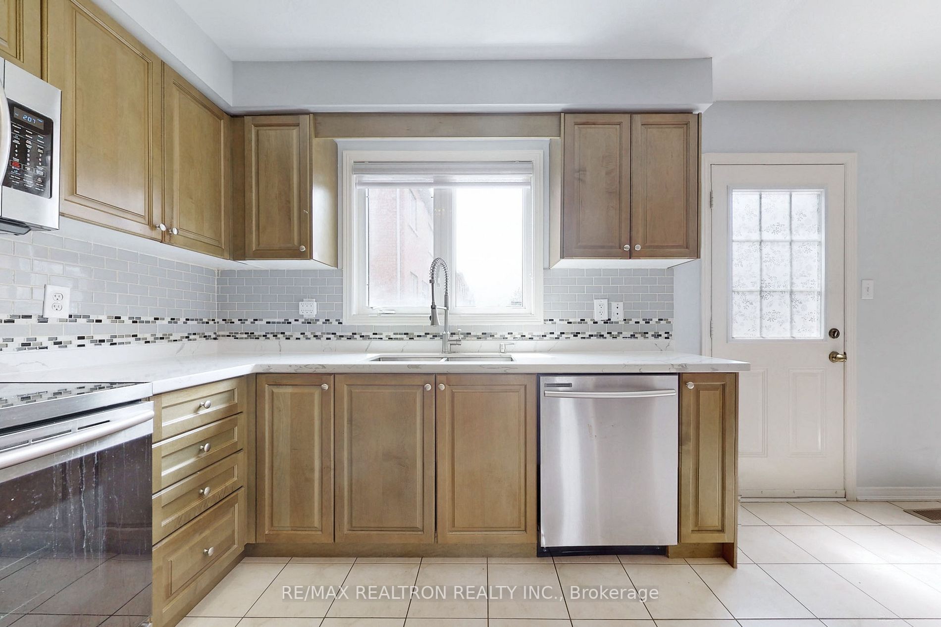Listing W5990696 - Large Photo # 12