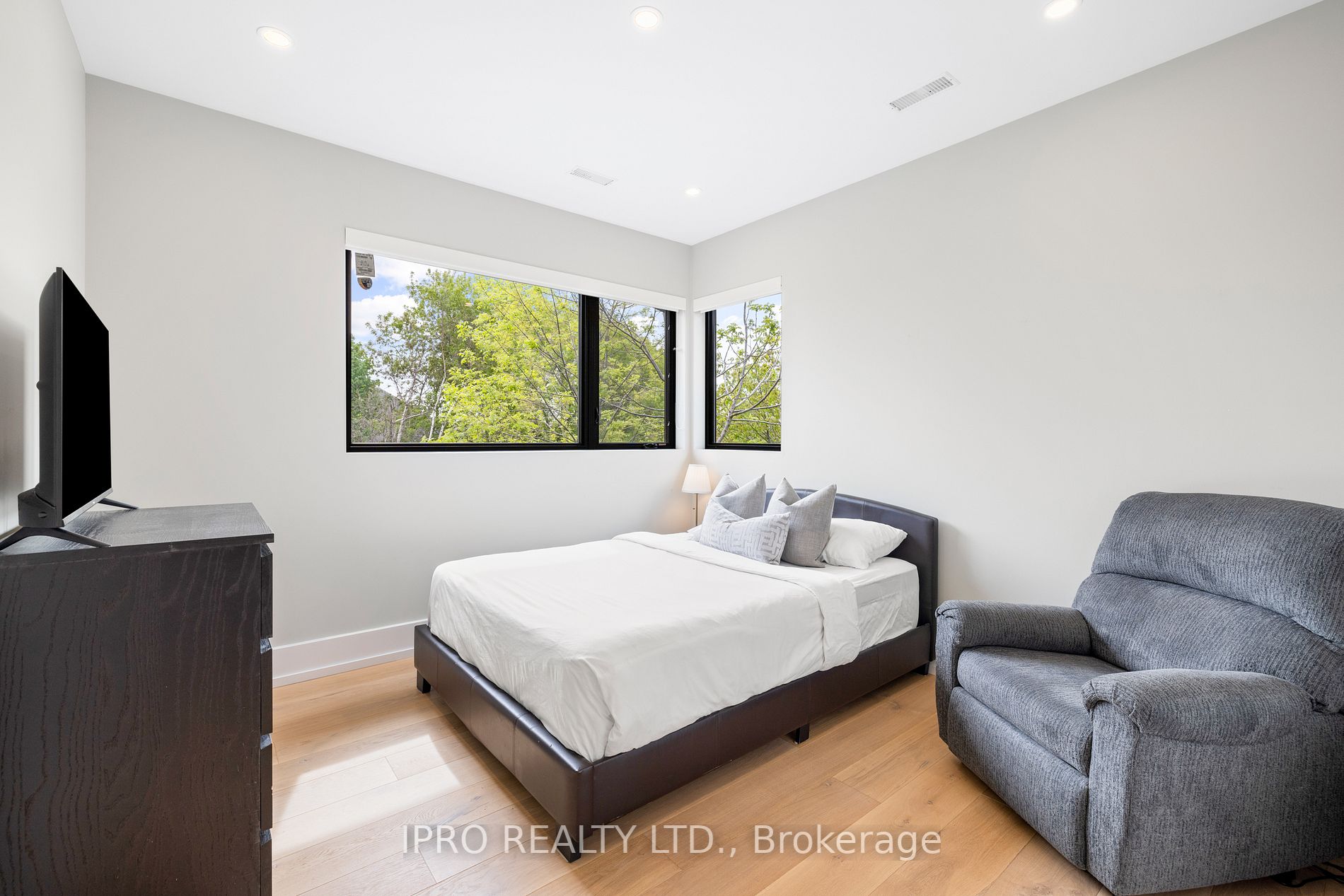 Listing W5991228 - Large Photo # 31