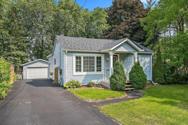 23 Temple Rd, Halton Hills