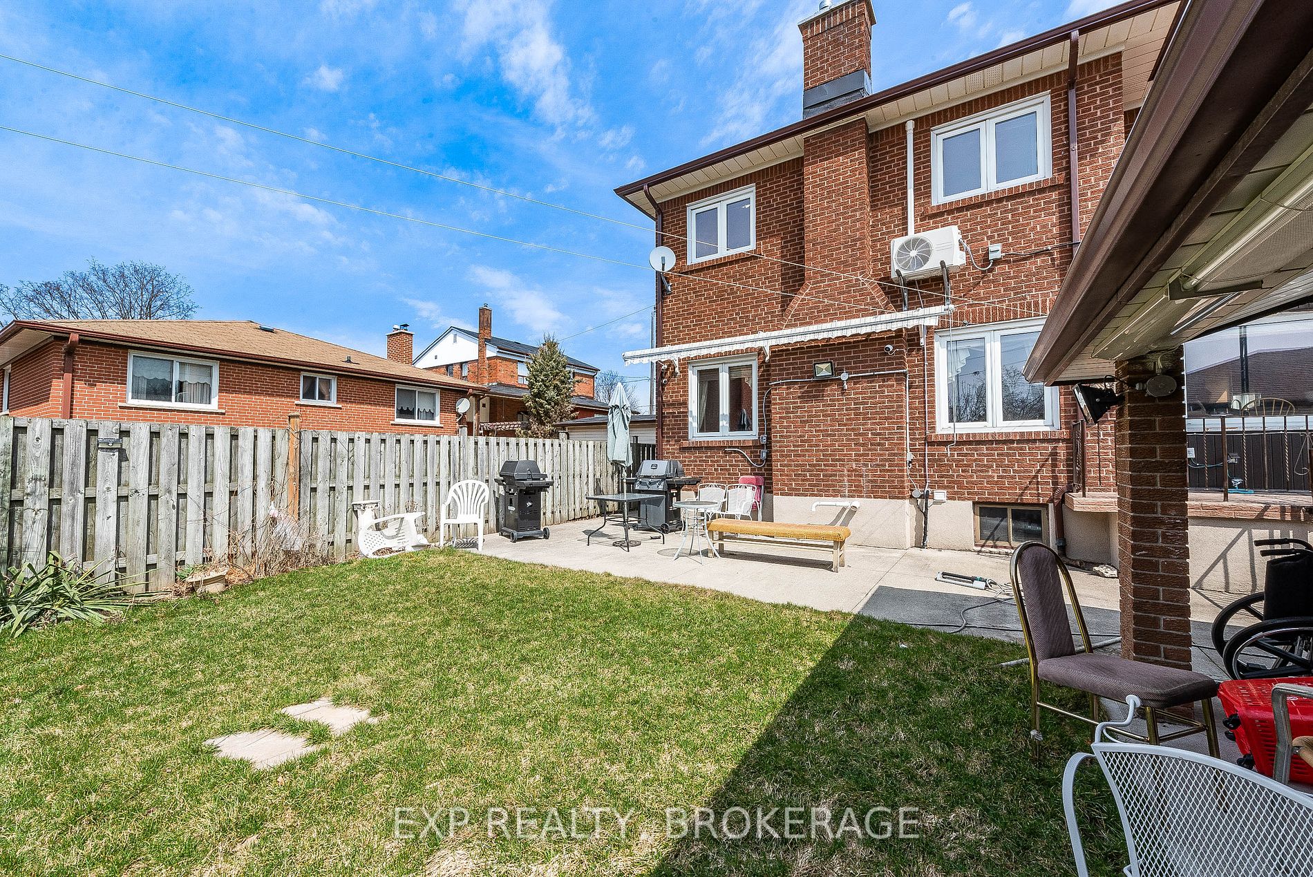 60 Emily Ave