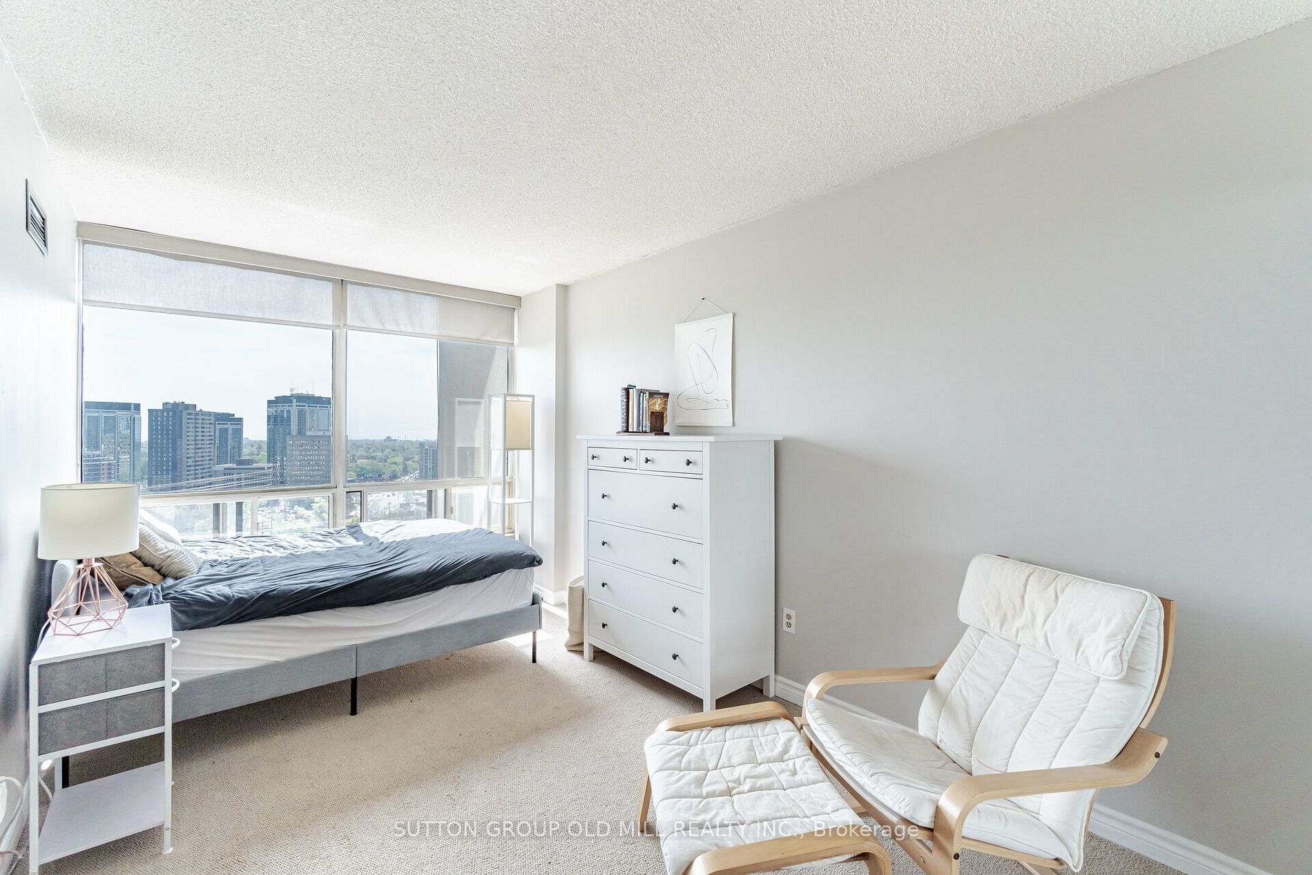 1300 Islington Ave, #2107