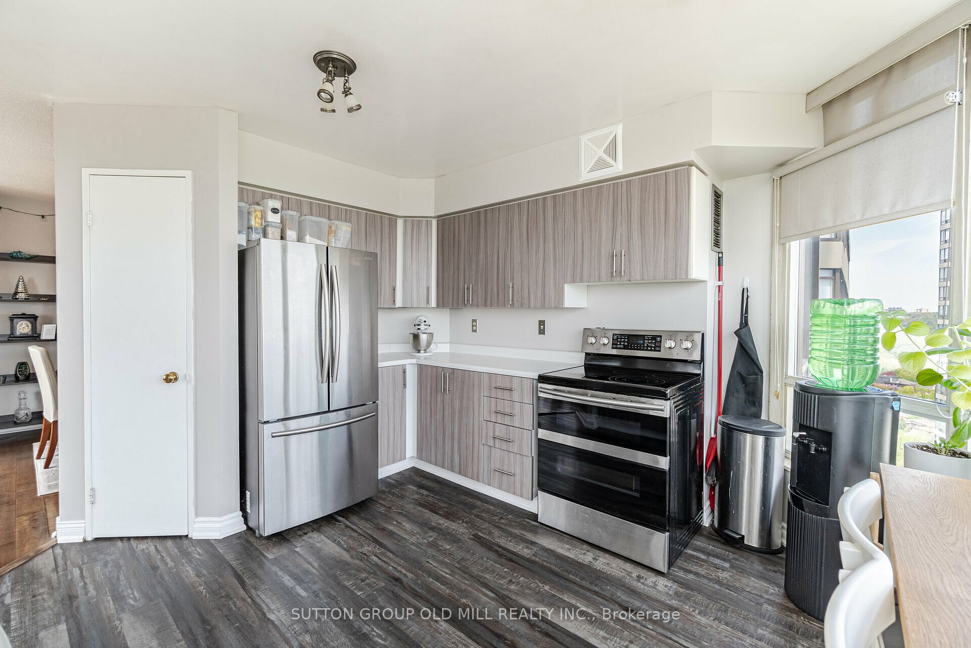 1300 Islington Ave, #2107