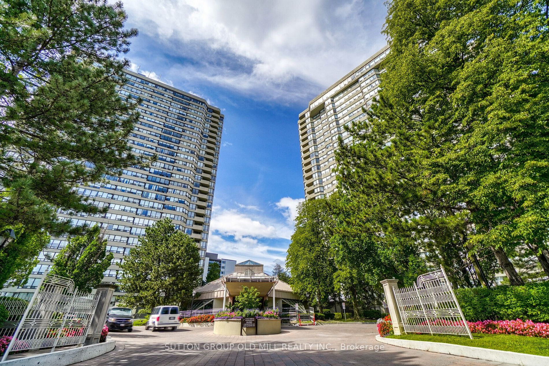 1300 Islington Ave, #2107
