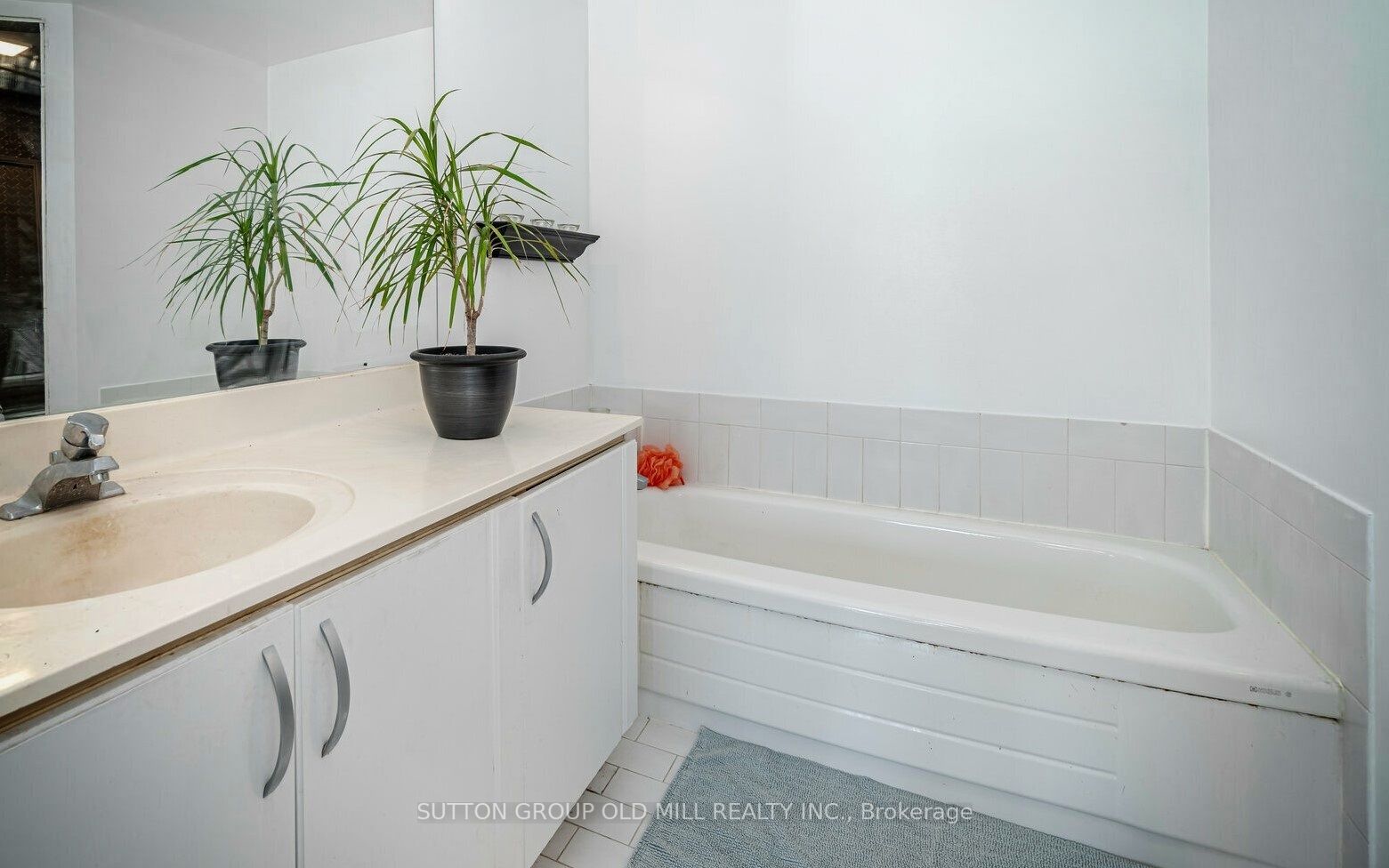 1300 Islington Ave, #2107