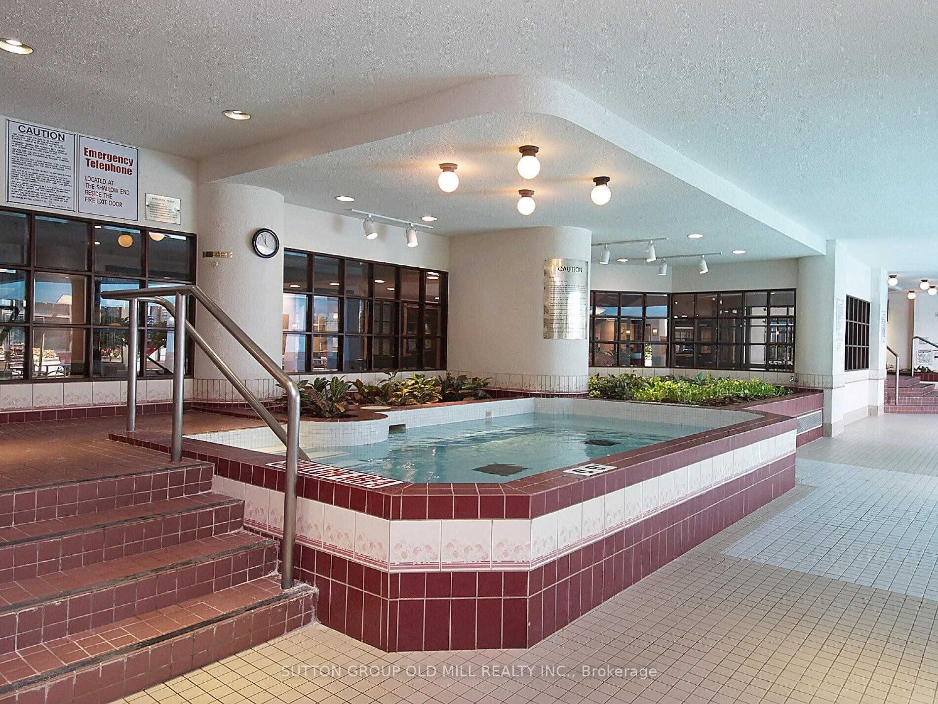 1300 Islington Ave, #2107