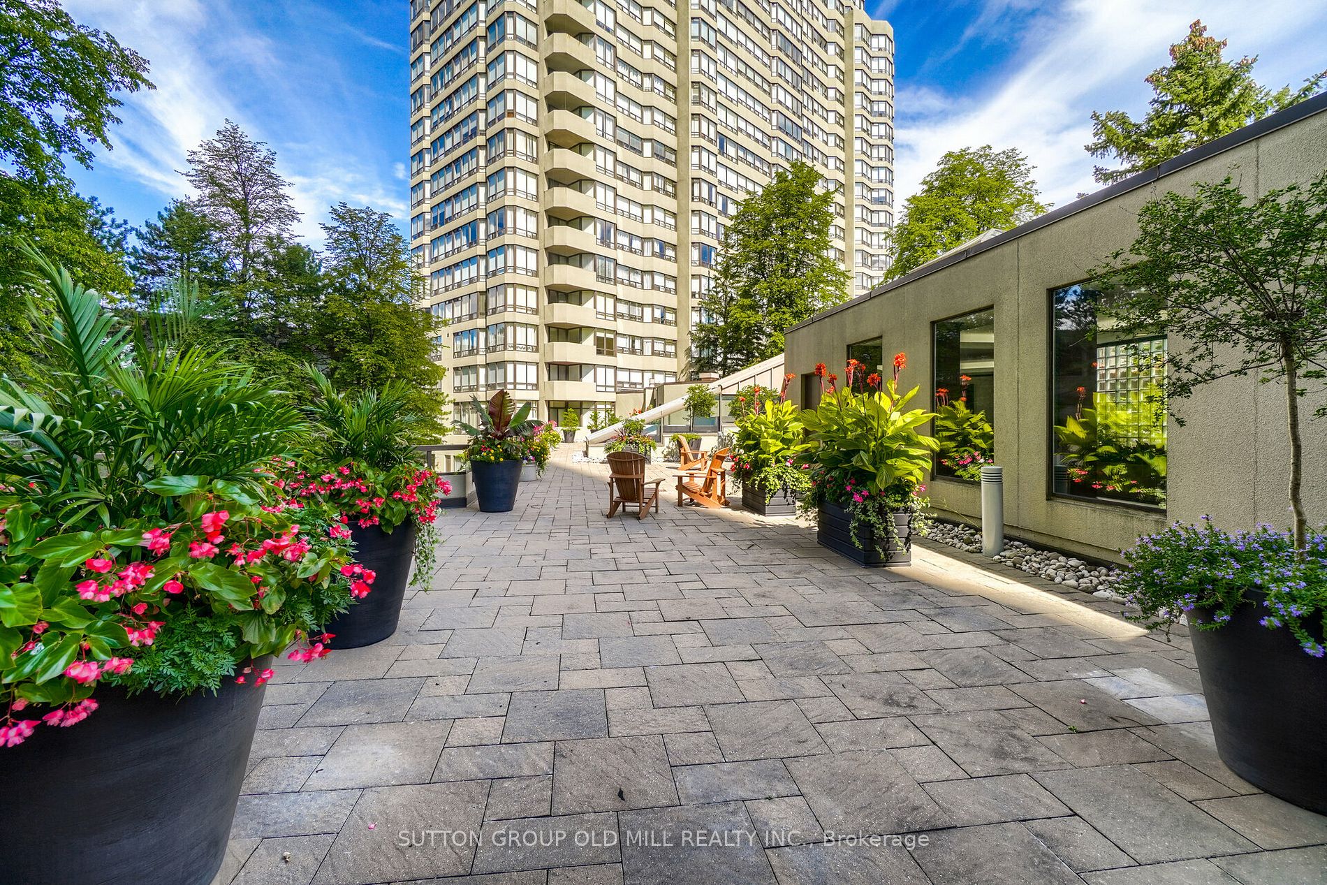 1300 Islington Ave, #2107