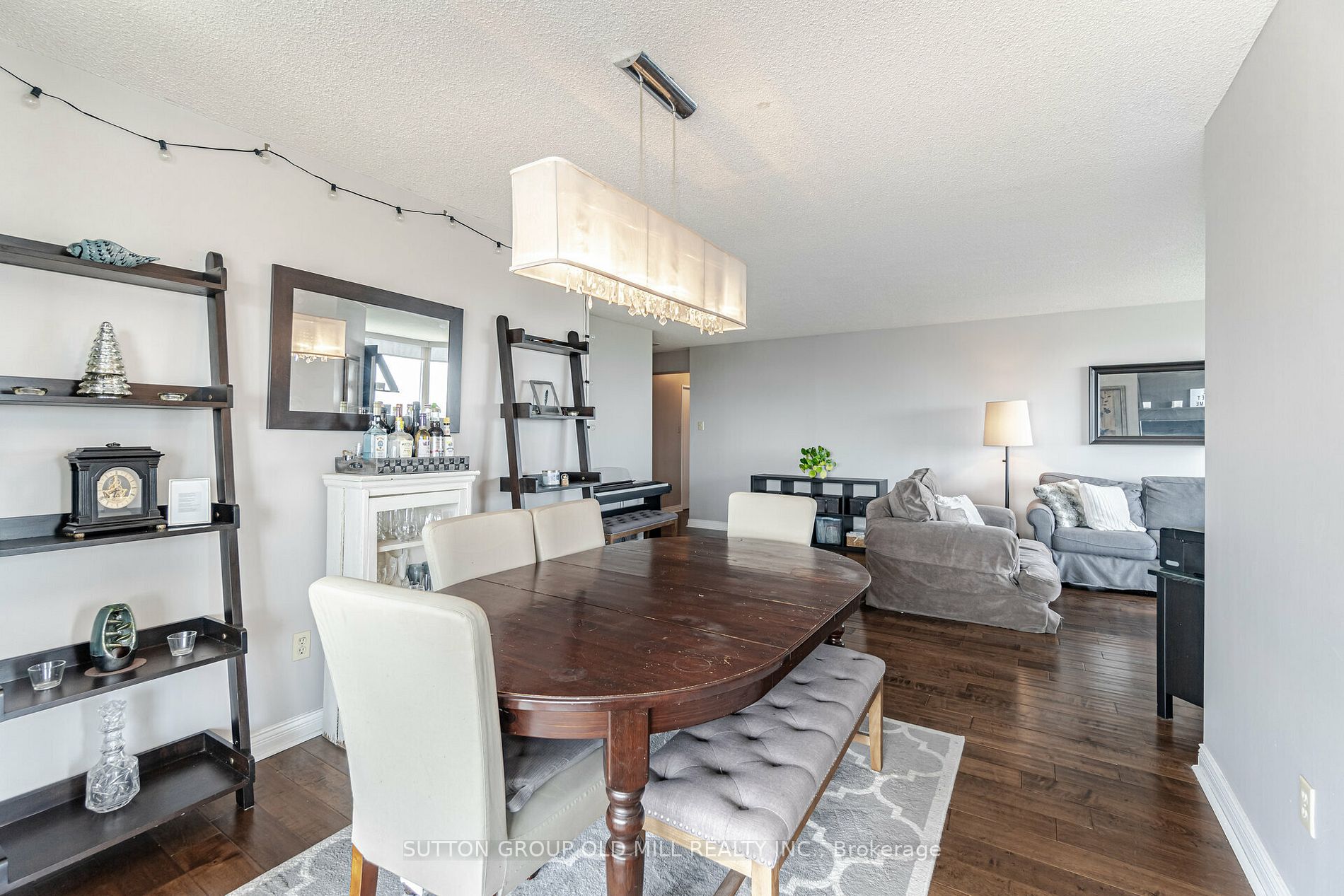 1300 Islington Ave, #2107