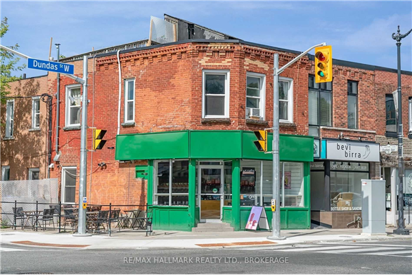 3074 Dundas St W, Toronto