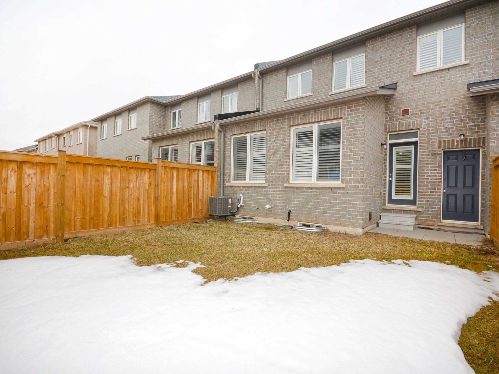 1552 Carr Landing Cres