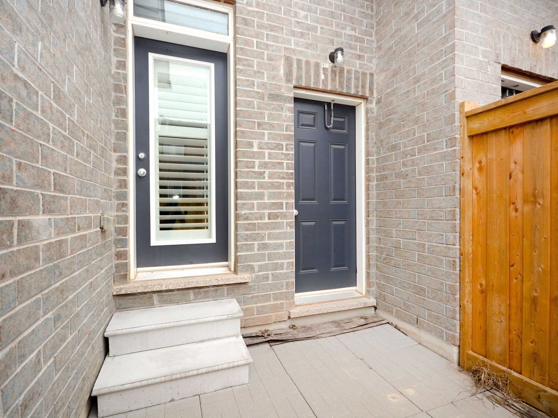 1552 Carr Landing Cres