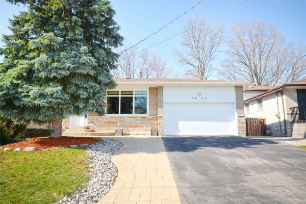 3642 The Credit Woodlands, Mississauga