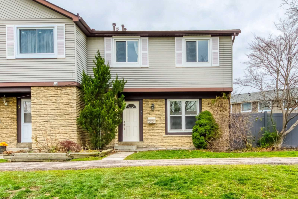120 Falconer Dr, Mississauga