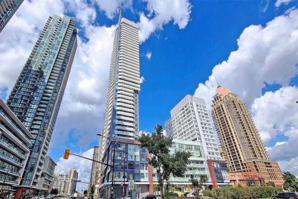 4065 Confederation Pkwy, Mississauga