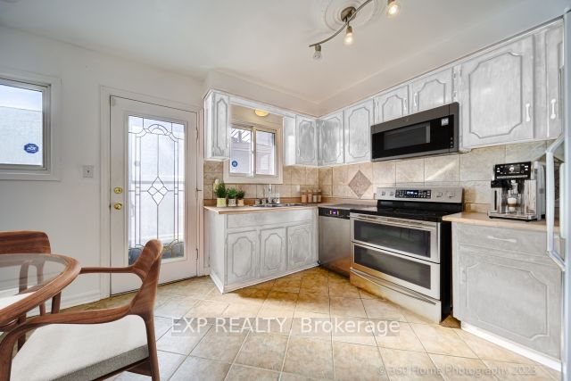Listing W5992740 - Large Photo # 12