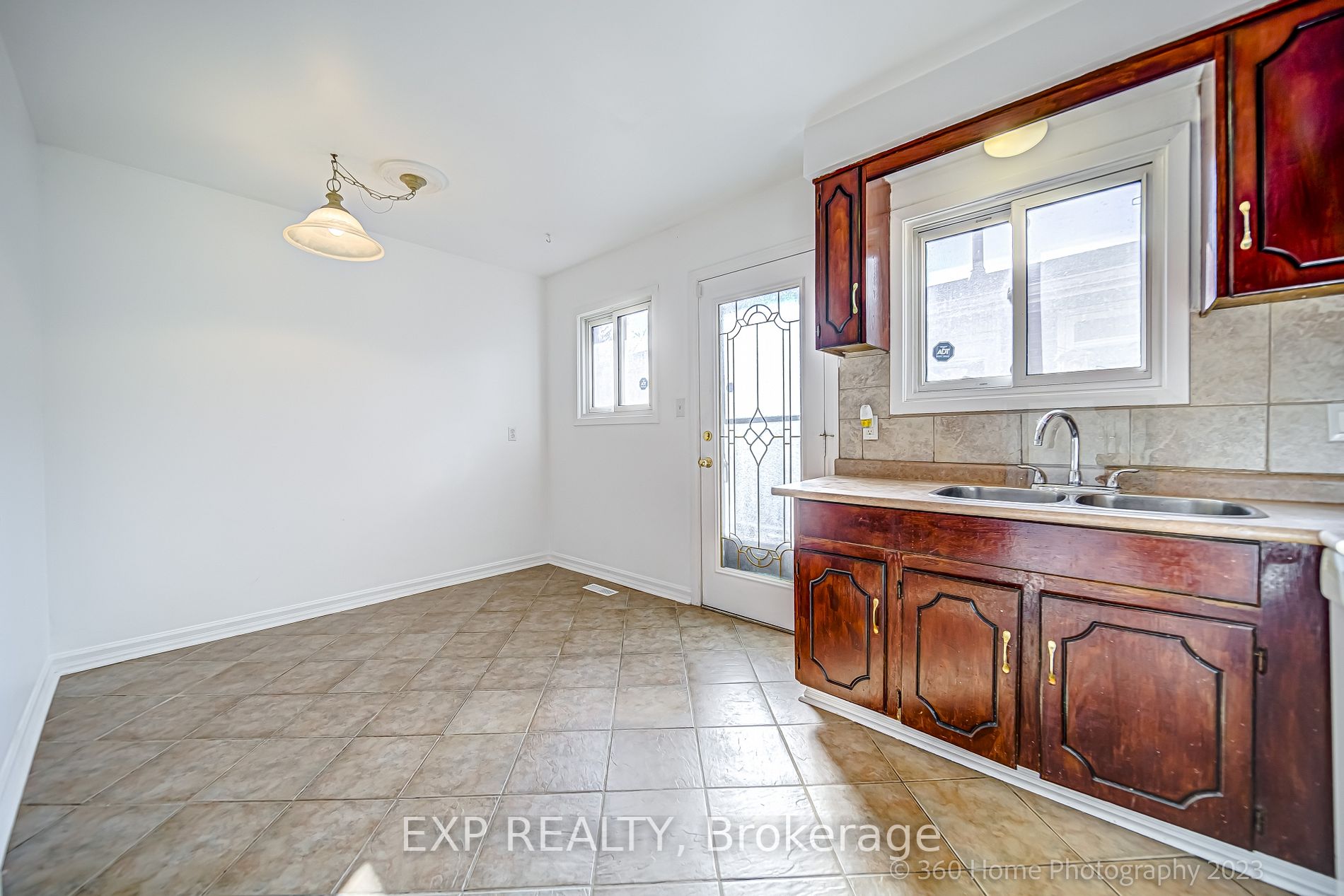 Listing W5992740 - Large Photo # 15