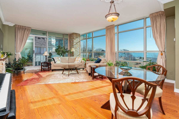 5 Marine Parade Dr, Toronto