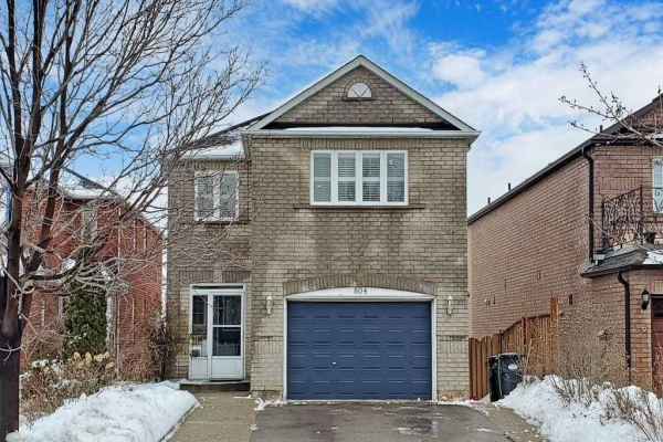 804 Avonshire Crt, Mississauga